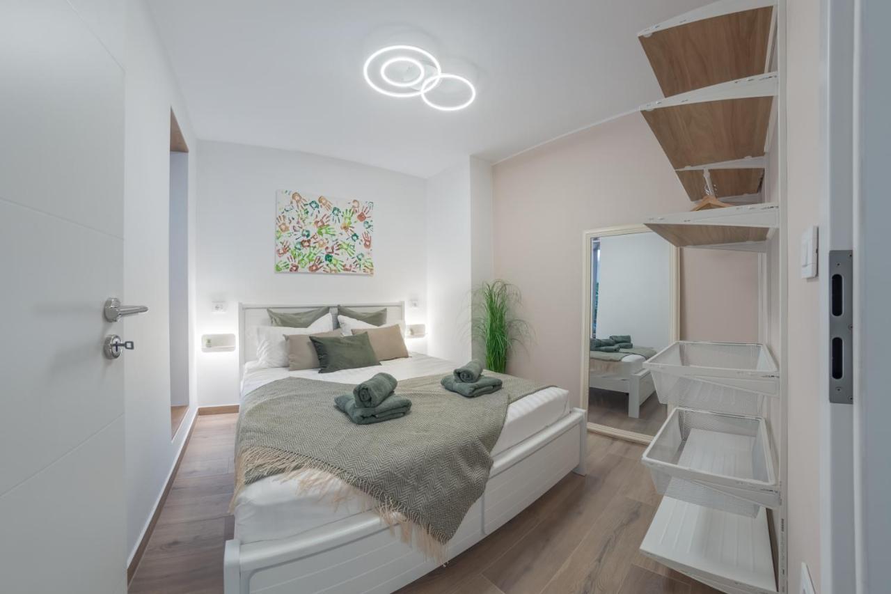 Apartment Norah With Private Parking PUY 외부 사진